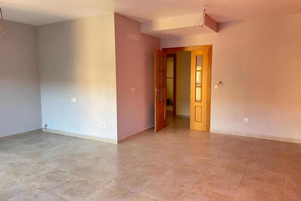 Piso en venta en calle Enrique Granados, Puerto Lumbreras
 photo 5