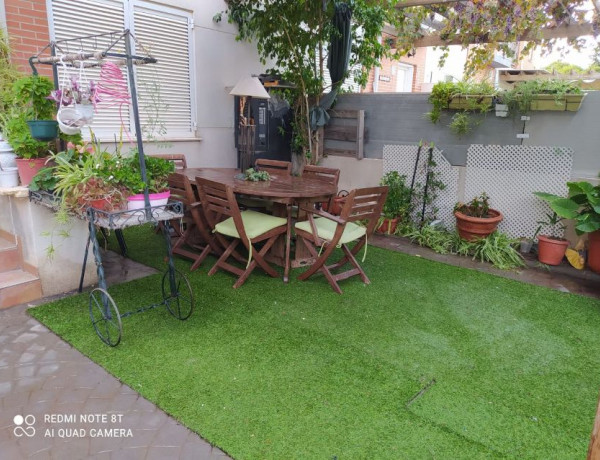 Chalet adosado en venta en  Fausto Caruana , Puerto de Sagunto photo 1