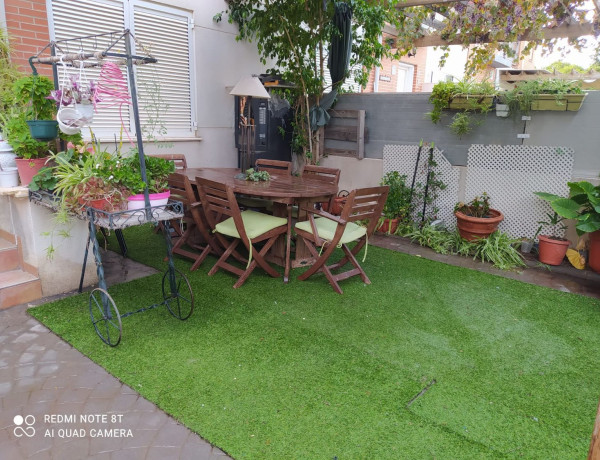 Chalet adosado en venta en  Fausto Caruana , Puerto de Sagunto photo 2