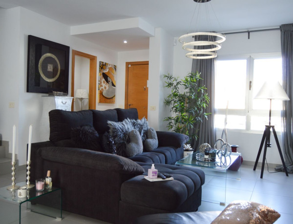 Semi-detached house for sale in Calle Garajonay , Agüimes photo 1