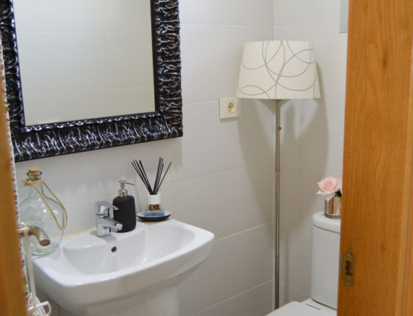 Semi-detached house for sale in Calle Garajonay , Agüimes thumbnail 2