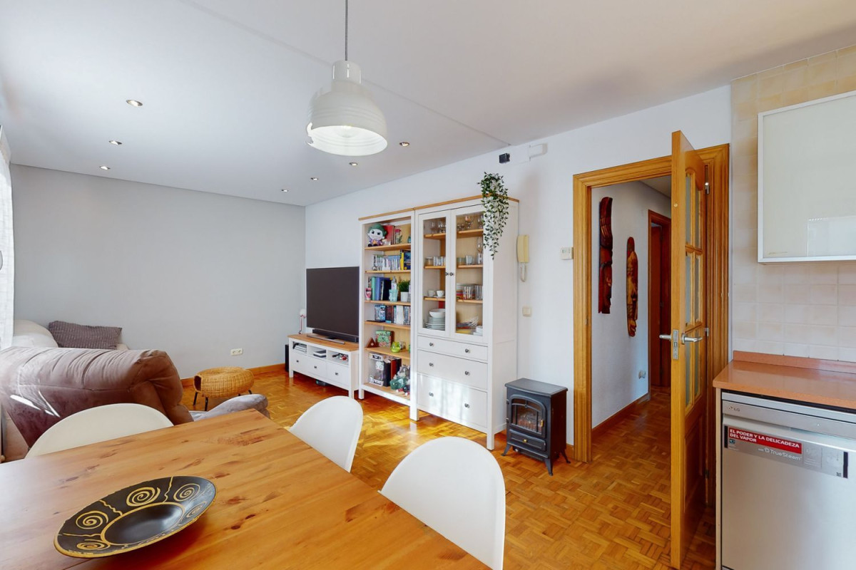 Venta de piso en Calle Padre Tomás de Burgui, 2, Pamplona/Iruña
 photo 2