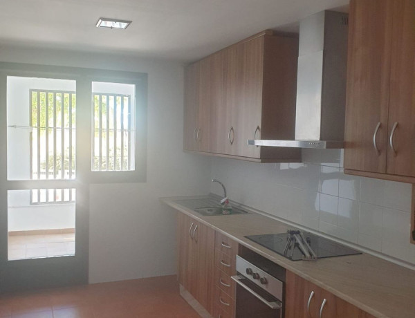 Bajo en venta en  Medicina , Albacete photo 2