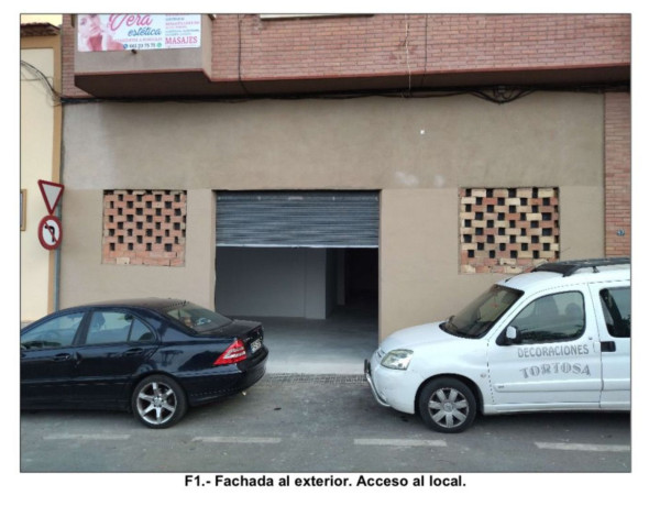 Local en venta en calle Calvario, 57 photo 1
