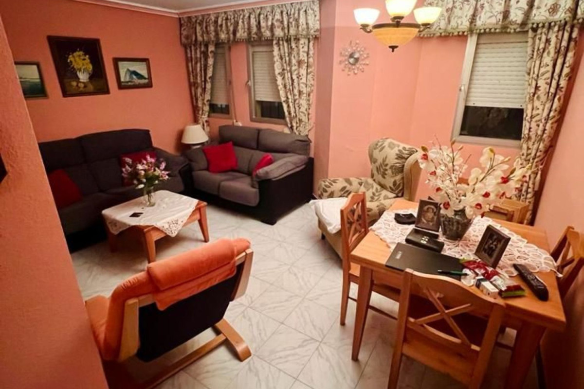Продажа квартиры на Calle del moral, Ла Линеа де ла Консепсьон
 photo 2