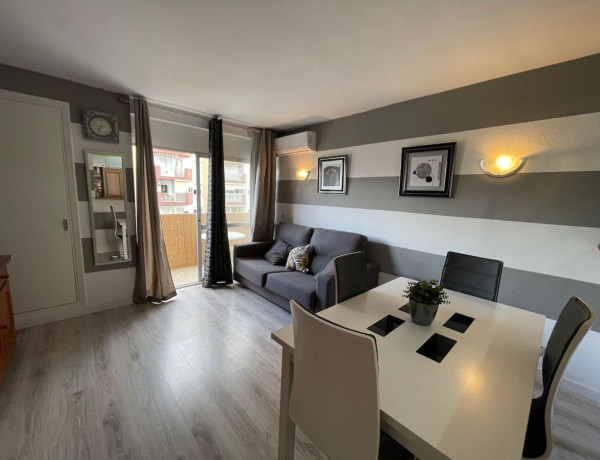 Piso en venta en Calle Doctor Marañon, 1, Torre del Mar thumbnail 2