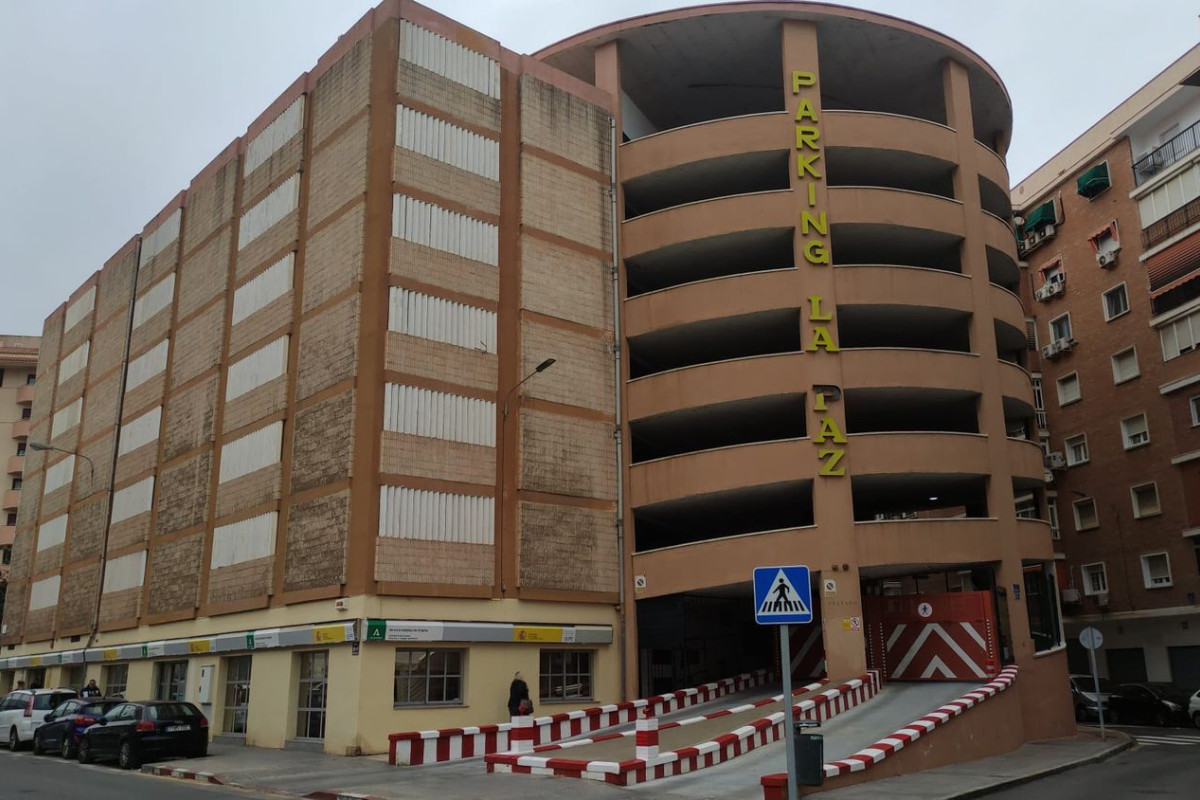 Venta de garaje en Calle Wagner , Málaga photo 1