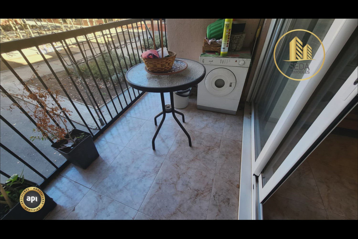 Venta de piso en Plaza TREBALL, Terrassa
photo 1