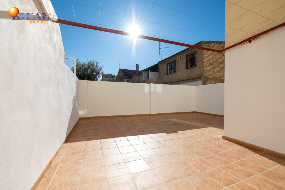 Venta de duplex en , Armilla photo 4