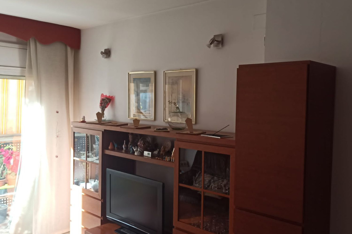 Piso en venta en Barberà del Vallès, Барбера-дел-Вальес
 photo 3