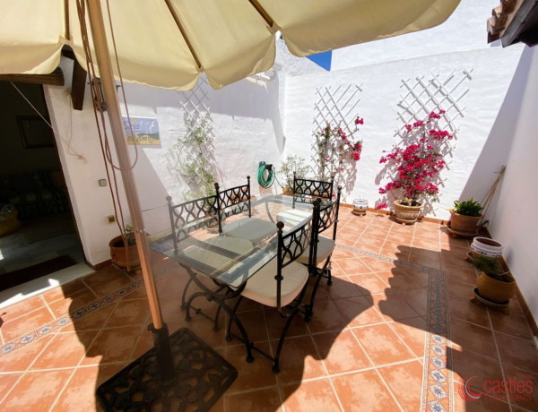 First floor for sale in  Puerto de la Duquesa , Manilva photo 2
