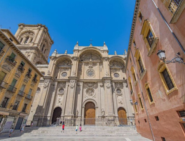Таунхаус на продажу в Centro , Granada photo 1