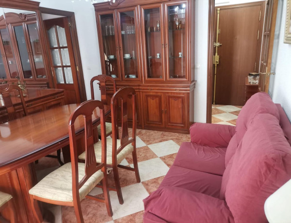Продажа квартиры в Ciudad Jardín , Distrito Ciudad Jardín thumbnail 2