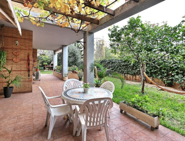 First floor for sale in , Montgat photo 1