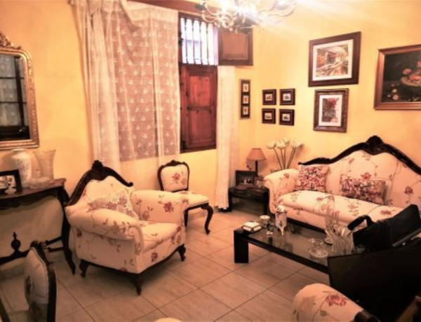 Semi-detached house for sale in  Mariana Pineda , Las Palmas de Gran Canaria photo 3