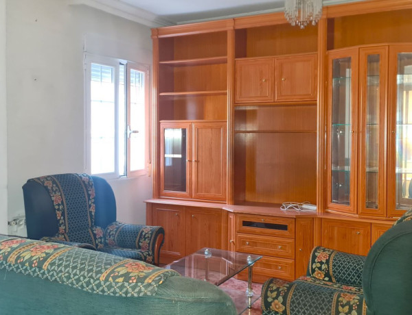 First floor for sale in Plaza Sierra de Navacerrada, Alcorcón thumbnail 1
