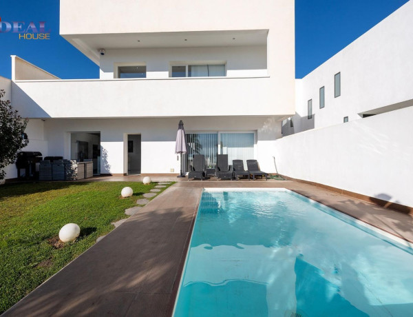Chalet adosado en venta en , Albolote photo 1