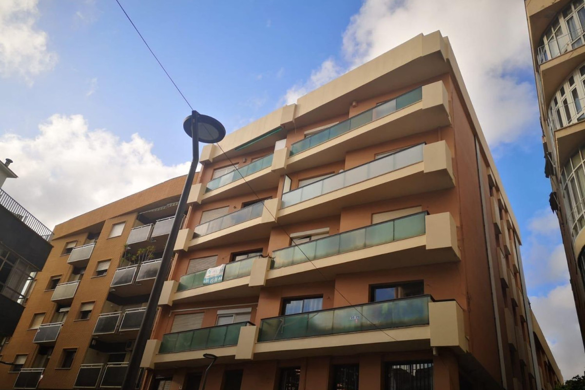 Sale of apartment in Center, Algeciras
 photo 2