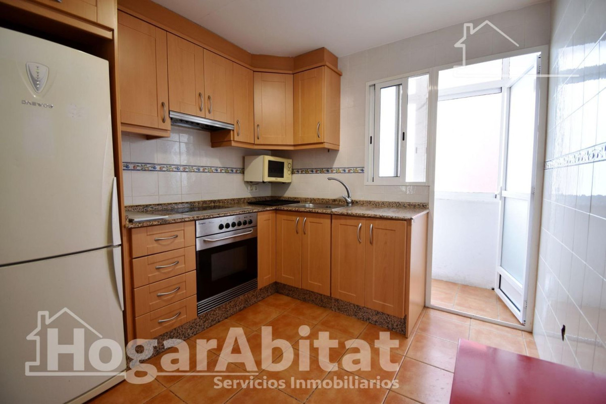Properties for sale and rent in Spain photo 1