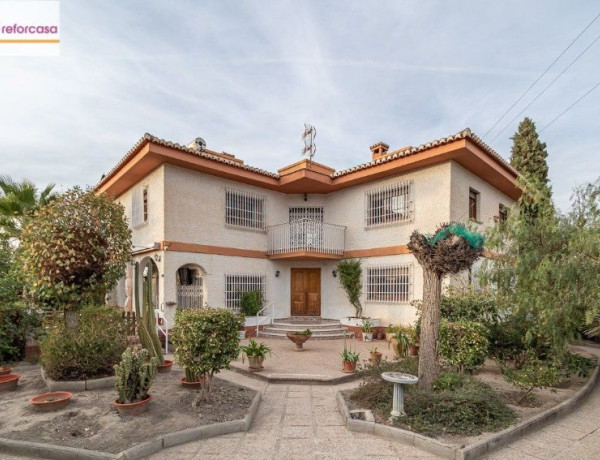 Chalet independiente en venta en , Gojar photo 1