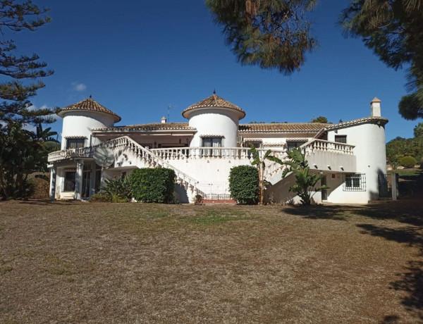 Chalet independiente en venta en  Calle Vistamar, Mijas photo 4