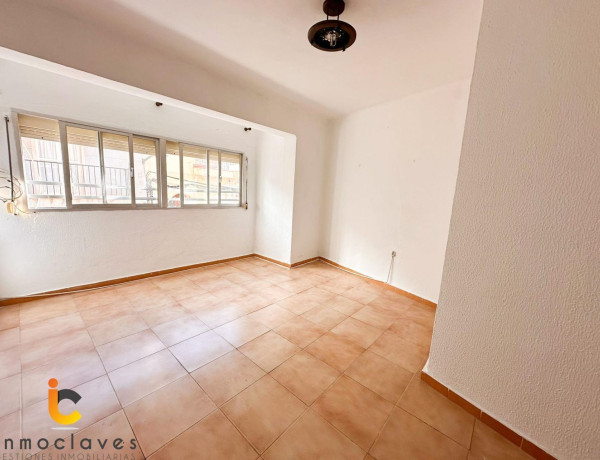 Apartment for sale in Centro , Algeciras photo 1