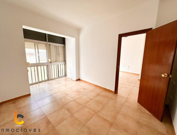 Apartment for sale in Centro , Algeciras thumbnail 1