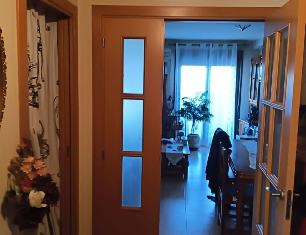 Chalet adosado en venta en , Grisén photo 3