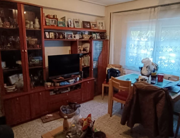 Продажа квартиры в  Calle de Teresa Agüesca, Zaragoza photo 3