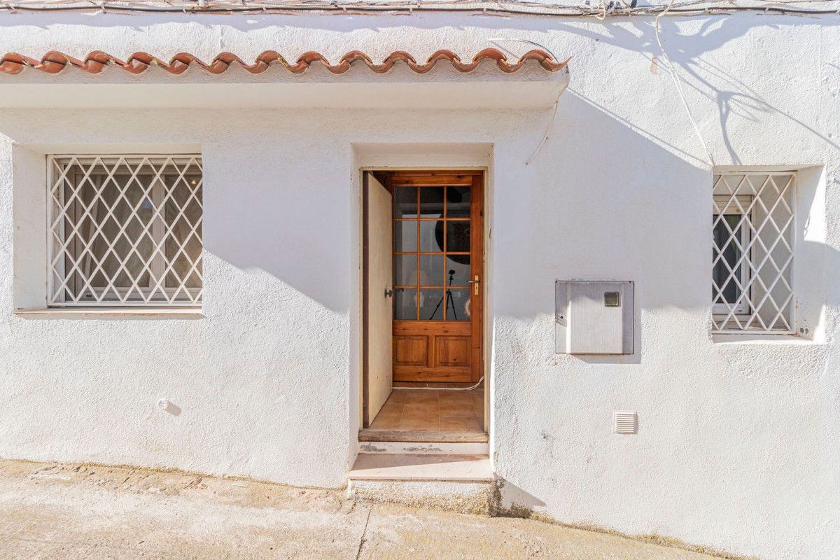 Casa o chalet independiente en venta en Castell, Castellví de la Marca
photo 3