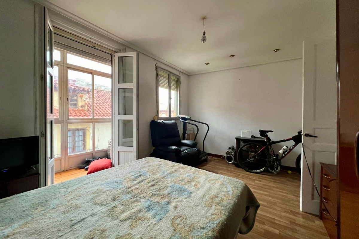 Sale of apartment in San Celedonio, Santander
photo 1
