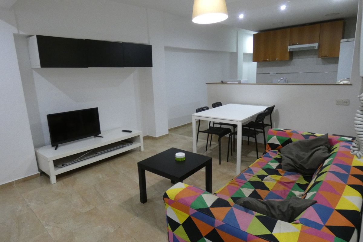 Venta de piso en Mestre Canos, Castellón de la Plana / Castello de la Plana
 photo 2