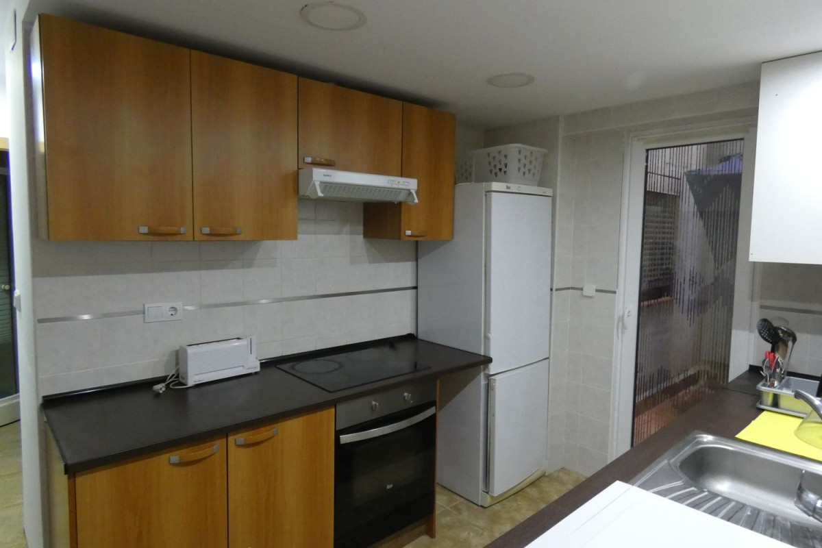 Venta de piso en Mestre Canos, Castellón de la Plana / Castello de la Plana
 photo 3