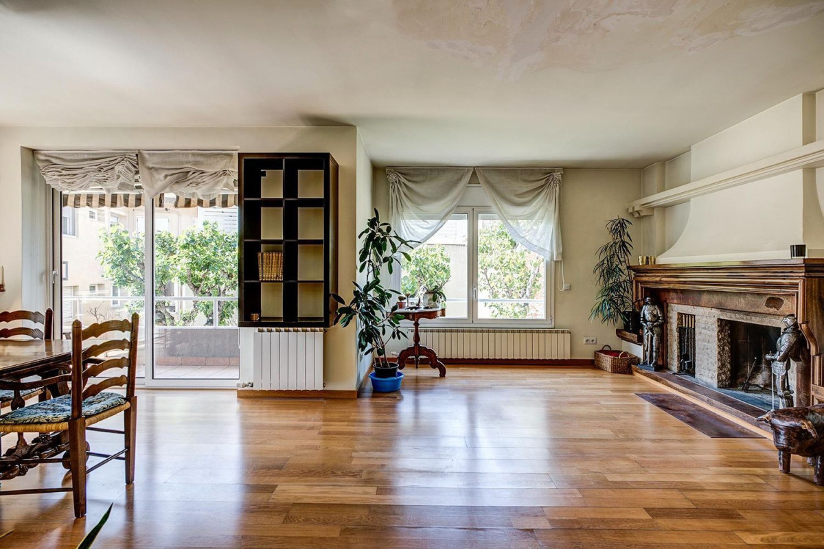 Sale of apartment in Center, Igualada
photo 2
