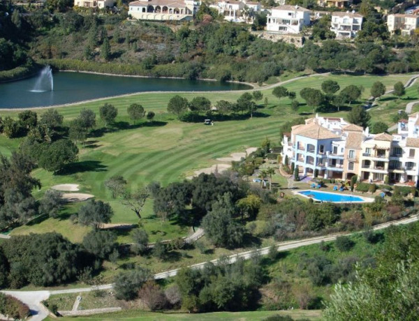 Piso en venta en  La Torre, 1, Benahavís photo 1