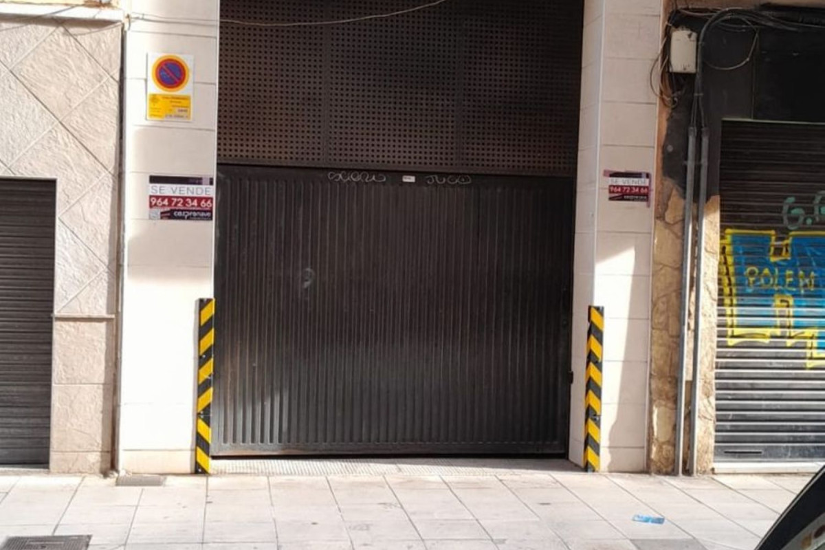 Venta de garaje en Dovtor ferrán s/n , Castellón de la Plana / Castello de la Plana photo 4