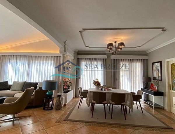 Chalet independiente en venta en Avenida de Bruselas, 1, Adeje thumbnail 2