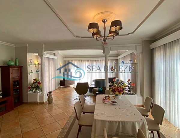Chalet independiente en venta en  Avenida de Bruselas, 1, Adeje photo 4
