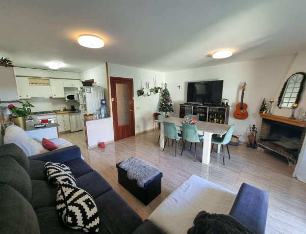 Semi-detached house for sale in  Clarà , Torredembarra photo 3