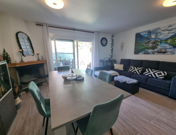 Semi-detached house for sale in  Clarà , Torredembarra photo 4