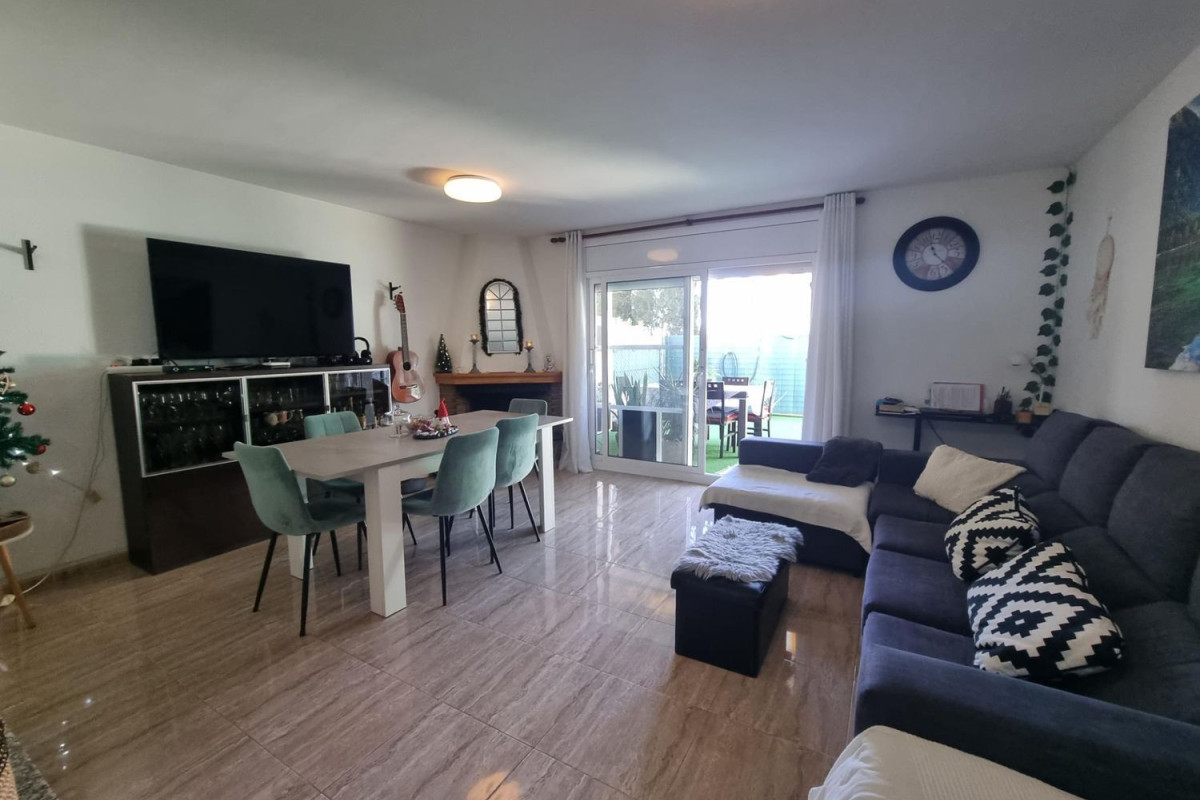 Sale of townhouse in  Clarà , Torredembarra photo 5