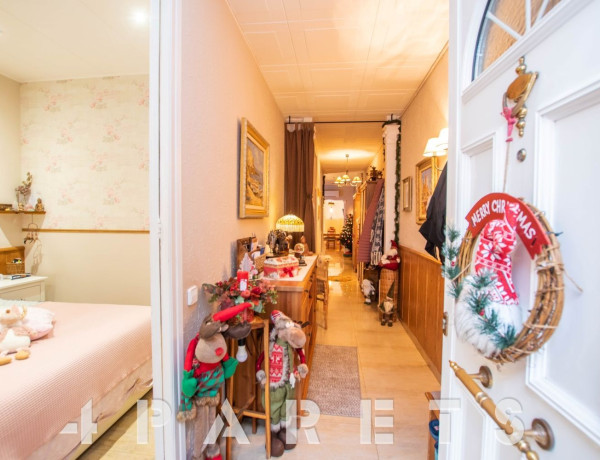 Bajo en venta en  Gorg - Progrés , Badalona photo 4