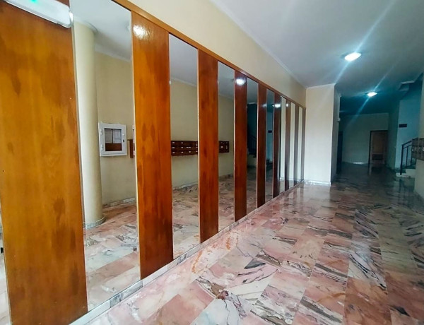 Piso en venta en  Paseo de Lluís Vives, Oliva photo 4