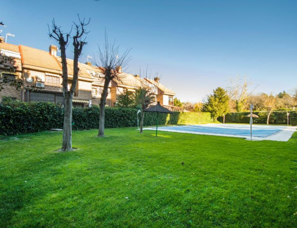 Semi-detached house for sale in  Principado de Asturias , Las Rozas de Madrid photo 1