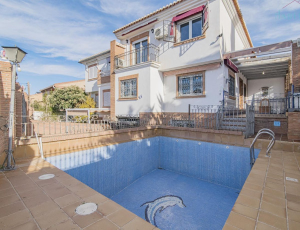 Chalet adosado en venta en , Gojar photo 4