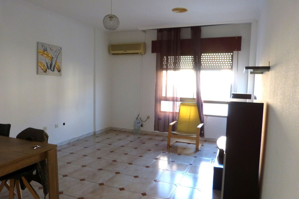 Venta de chalet adosado en  Calle Andalucía 04120, 1 , Almería photo 2