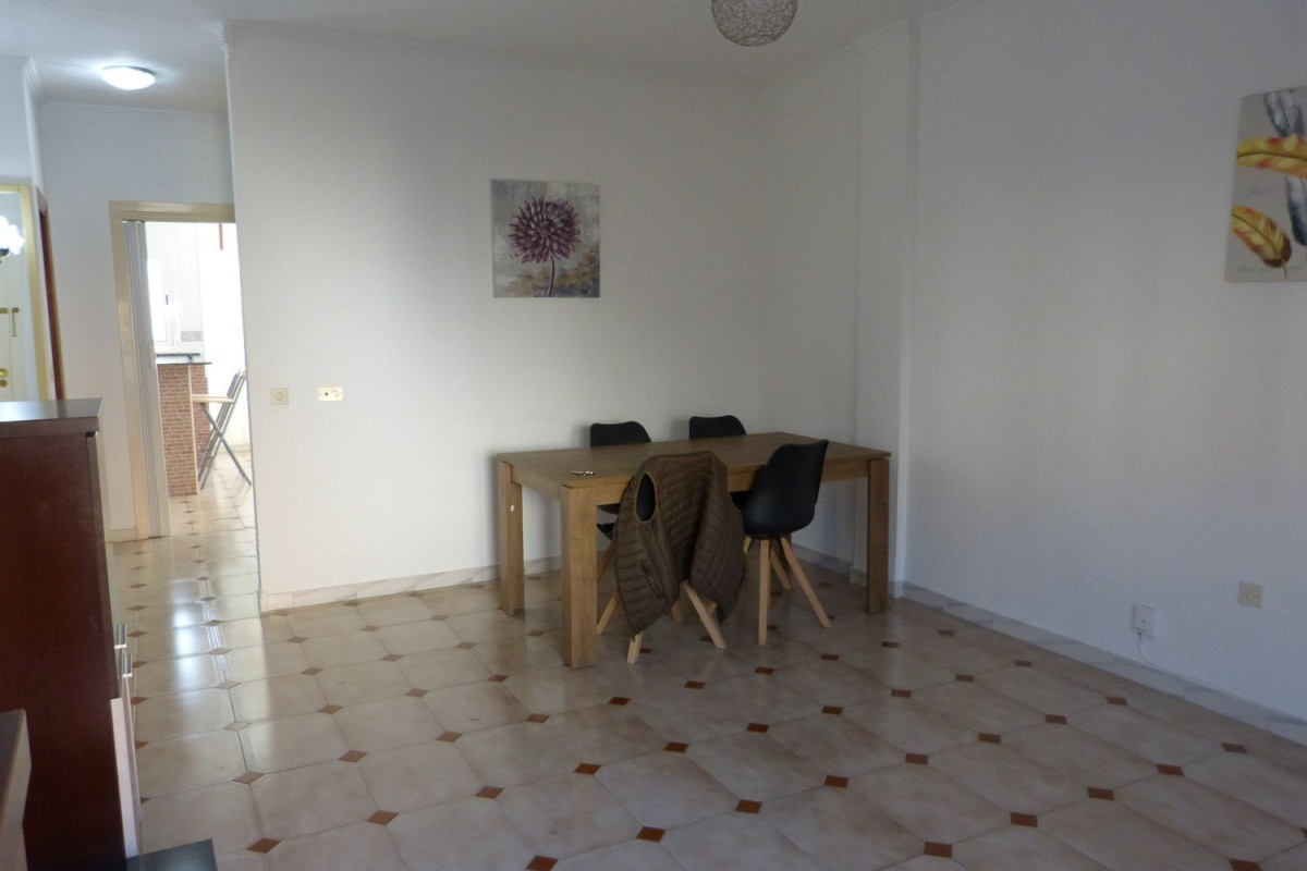Venta de chalet adosado en  Calle Andalucía 04120, 1 , Almería photo 3