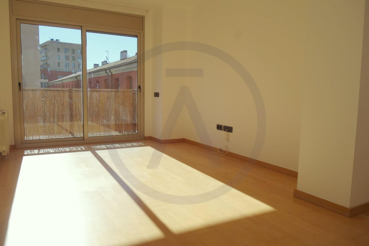 Продажа квартиры на Calle dels Telers, Терраса
photo 3