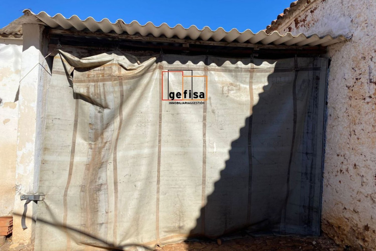Terreno en venta en Valdepeñas, Ciudad Real photo 5