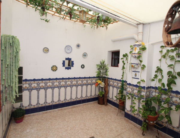 Продажа квартиры в Calle Federico Viera, Las Palmas de Gran Canaria thumbnail 1